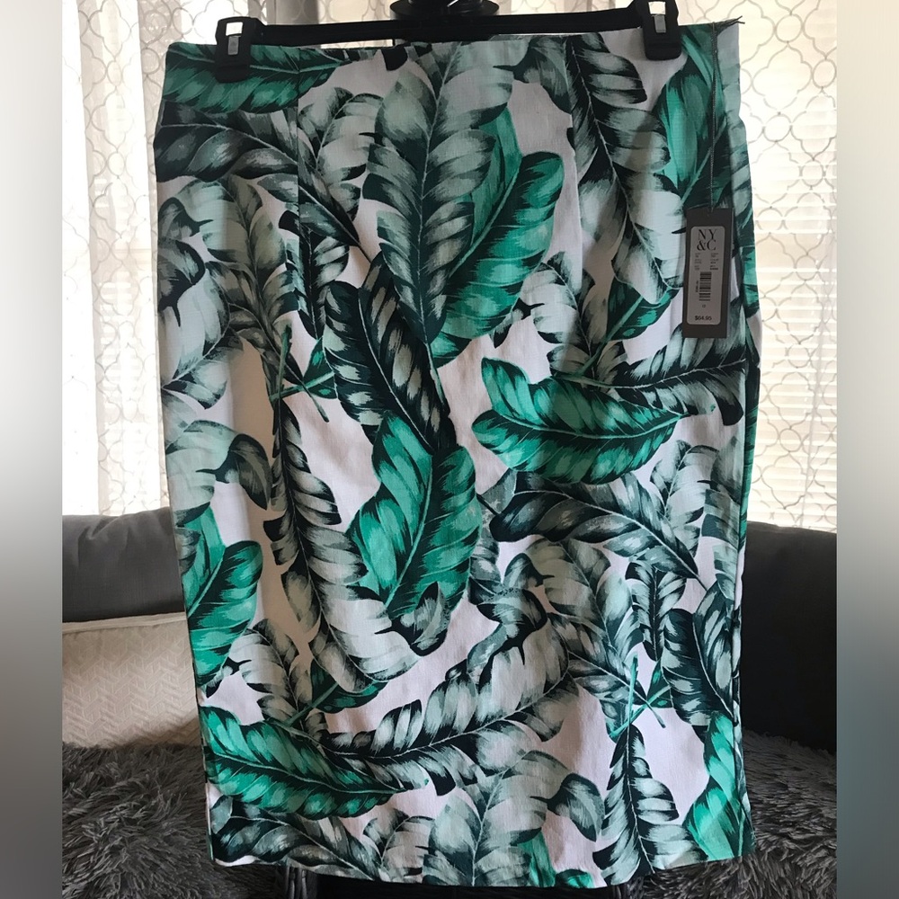 NWT New York & Company Skirt